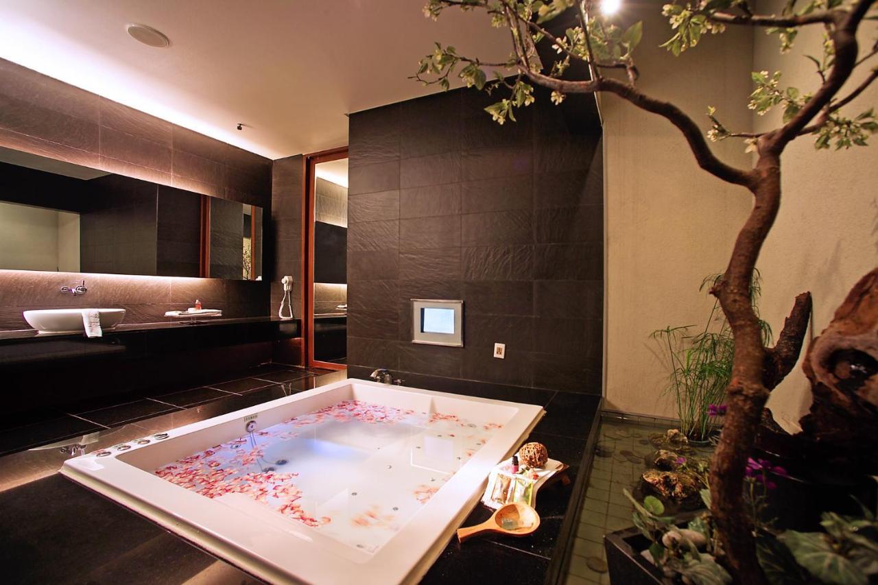 Spring Spa Motel Dali Kültér fotó